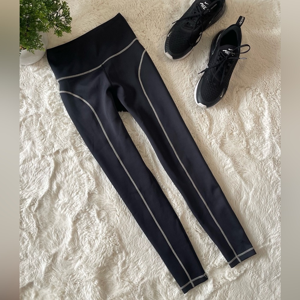 TAN + LINES Leggings – Size XS